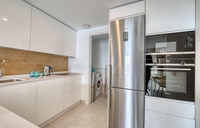 Resale - Apartment - Middle Floor Apartment - Marbella - Altos de los Monteros