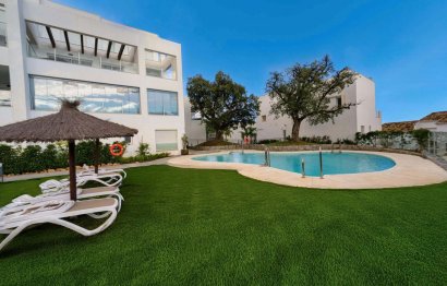 Resale - Apartment - Middle Floor Apartment - Marbella - Altos de los Monteros