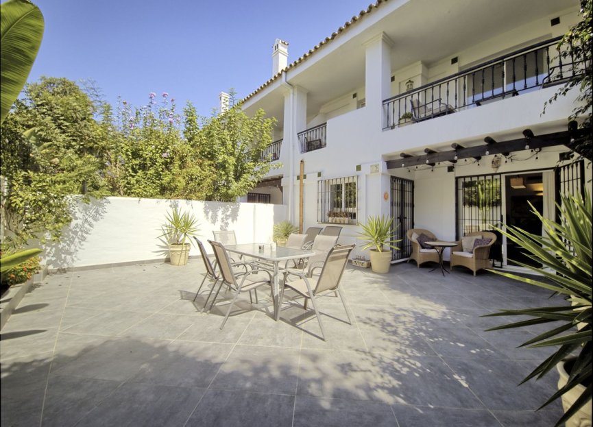Resale - House - Townhouse - Marbella - Nueva Andalucia