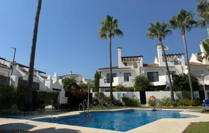 Resale - House - Townhouse - Marbella - Nueva Andalucia