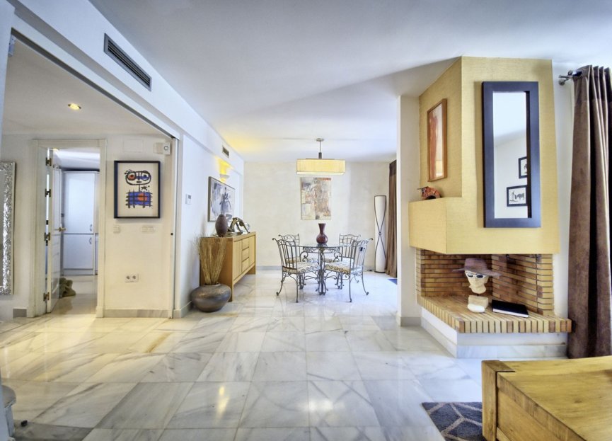 Resale - House - Townhouse - Marbella - Nueva Andalucia