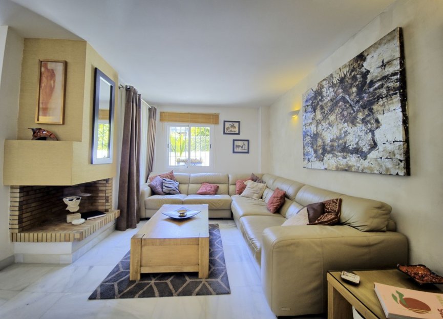 Resale - House - Townhouse - Marbella - Nueva Andalucia