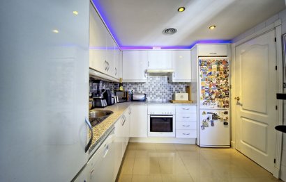 Resale - House - Townhouse - Marbella - Nueva Andalucia