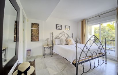 Resale - House - Townhouse - Marbella - Nueva Andalucia