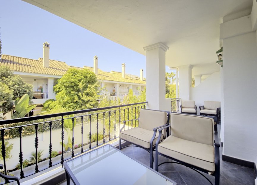 Resale - House - Townhouse - Marbella - Nueva Andalucia
