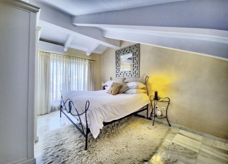 Resale - House - Townhouse - Marbella - Nueva Andalucia