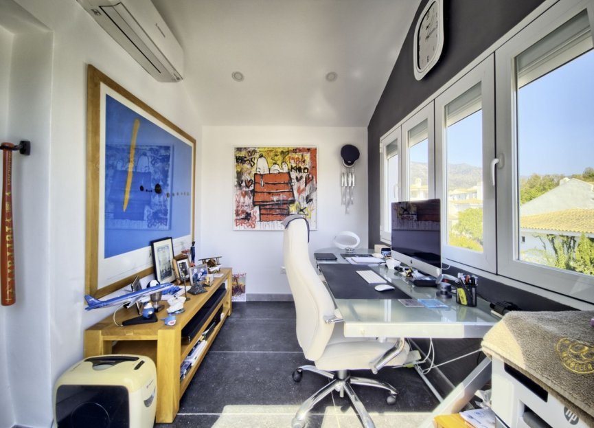 Resale - House - Townhouse - Marbella - Nueva Andalucia