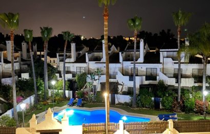 Resale - House - Townhouse - Marbella - Nueva Andalucia