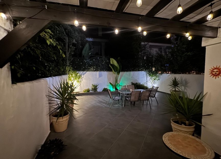 Resale - House - Townhouse - Marbella - Nueva Andalucia