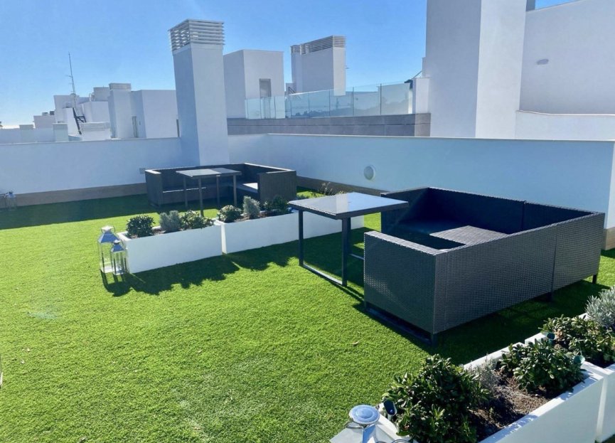 Resale - Apartment - Middle Floor Apartment - Marbella - La Campana