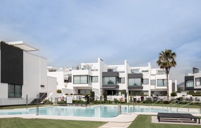 Resale - House - Townhouse - Estepona - Estepona Centro