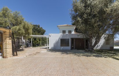 Resale - House - Detached Villa - Marbella - Marbella Centro