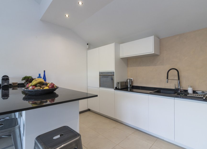 Resale - House - Detached Villa - Marbella - Marbella Centro