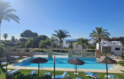 Resale - Apartment - Penthouse - Estepona - Selwo