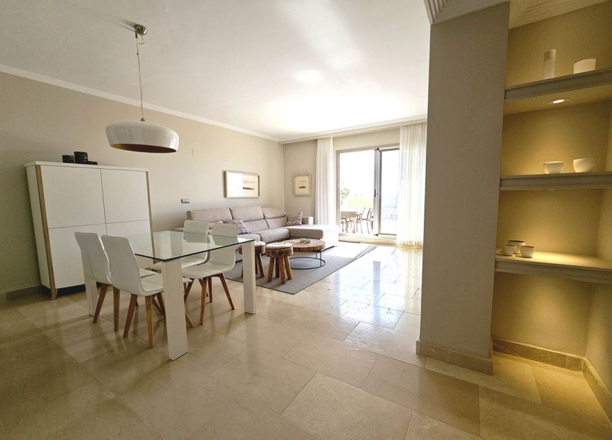 Resale - Apartment - Penthouse - Estepona - Selwo