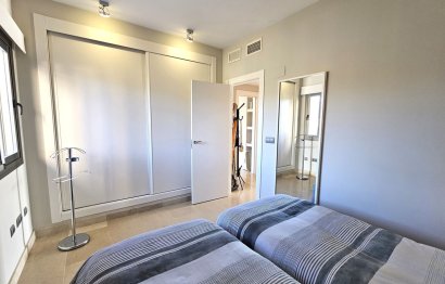 Resale - Apartment - Penthouse - Estepona - Selwo