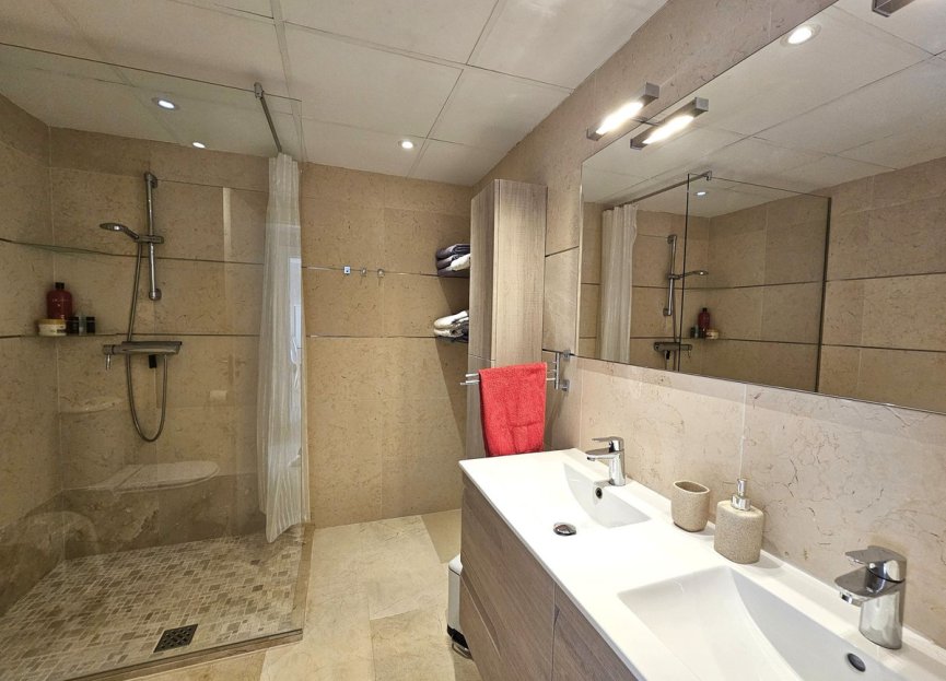 Resale - Apartment - Penthouse - Estepona - Selwo