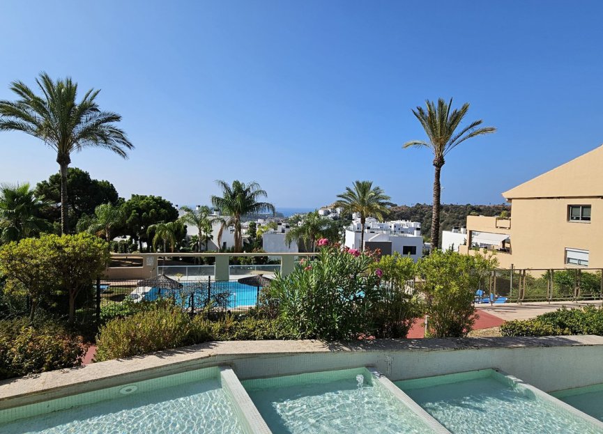 Resale - Apartment - Penthouse - Estepona - Selwo