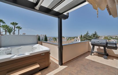 Resale - Apartment - Penthouse - Marbella - Nueva Andalucia