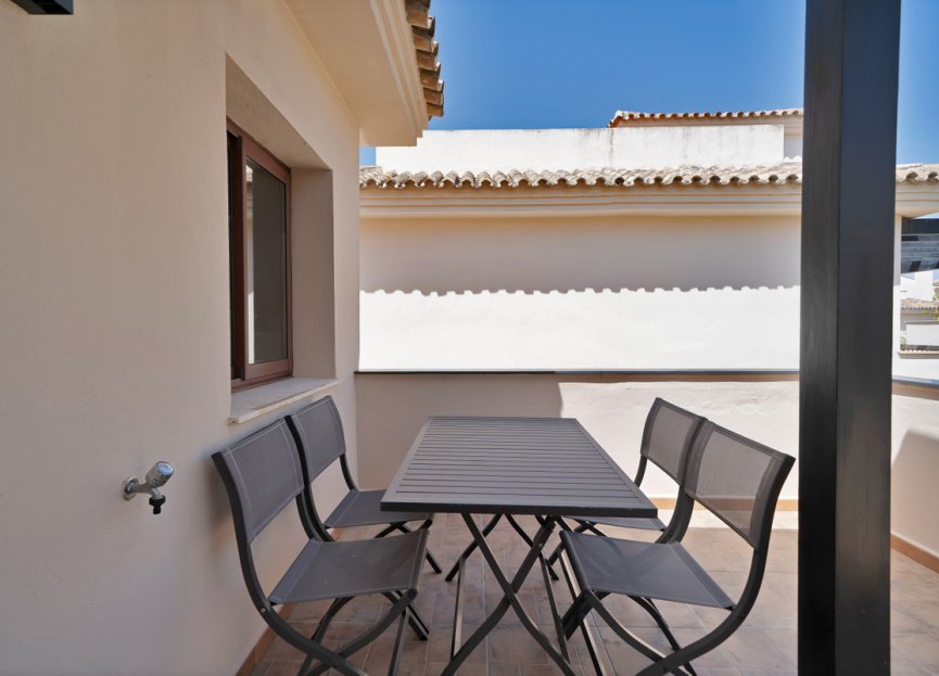 Resale - Apartment - Penthouse - Marbella - Nueva Andalucia