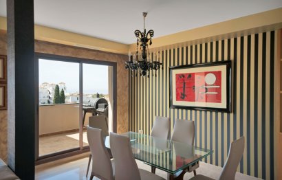 Resale - Apartment - Penthouse - Marbella - Nueva Andalucia