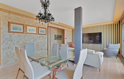 Resale - Apartment - Penthouse - Marbella - Nueva Andalucia