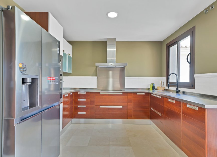 Resale - Apartment - Penthouse - Marbella - Nueva Andalucia