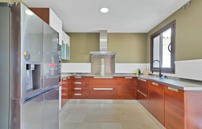 Resale - Apartment - Penthouse - Marbella - Nueva Andalucia