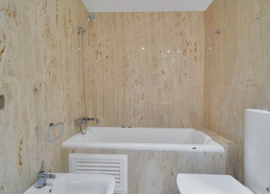 Resale - Apartment - Penthouse - Marbella - Nueva Andalucia