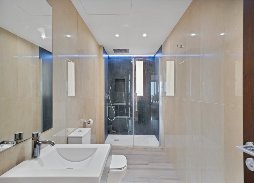 Resale - Apartment - Penthouse - Marbella - Nueva Andalucia