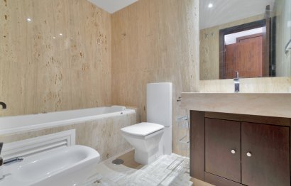 Resale - Apartment - Penthouse - Marbella - Nueva Andalucia