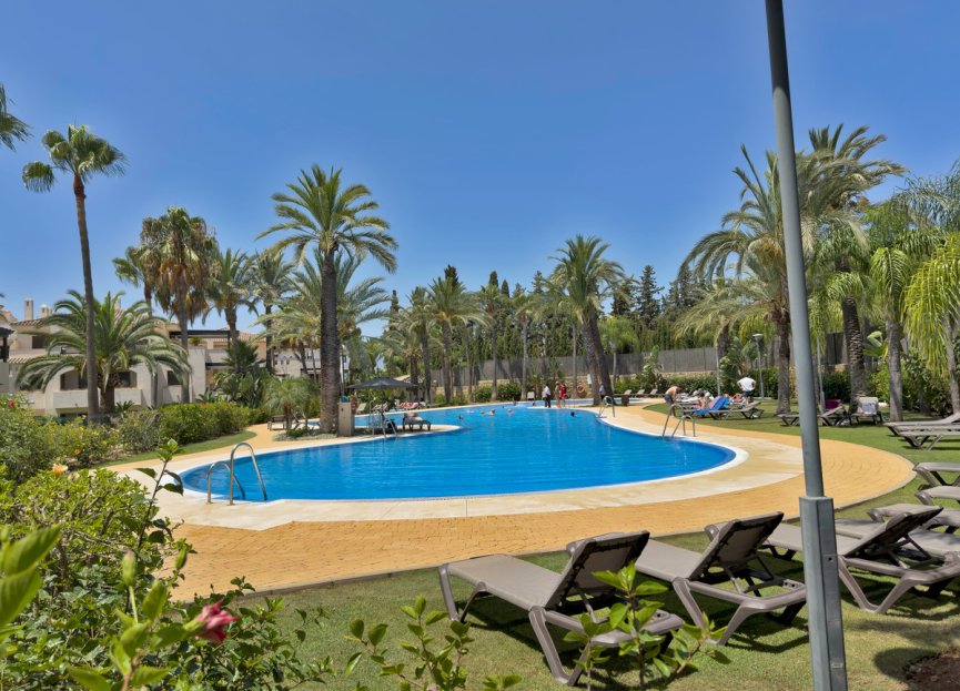 Resale - Apartment - Penthouse - Marbella - Nueva Andalucia