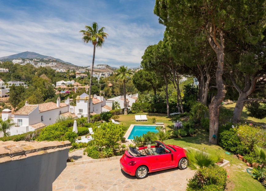 Resale - House - Detached Villa - Marbella - Nueva Andalucia