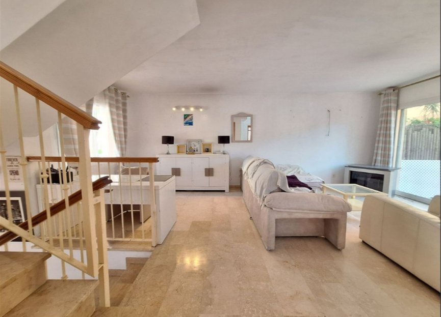 Resale - House - Semi-Detached House - Marbella - Nueva Andalucia