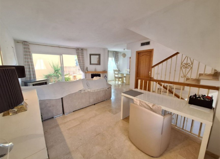 Resale - House - Semi-Detached House - Marbella - Nueva Andalucia