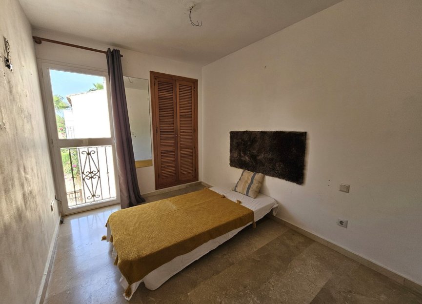 Resale - House - Semi-Detached House - Marbella - Nueva Andalucia