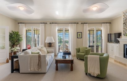 Resale - House - Detached Villa - Marbella - Nueva Andalucia