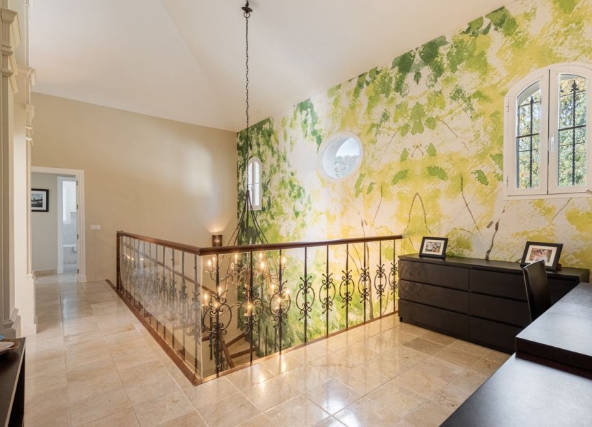 Resale - House - Detached Villa - Marbella - Nueva Andalucia