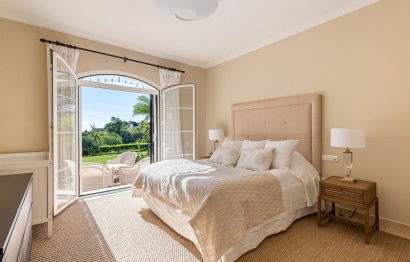 Resale - House - Detached Villa - Marbella - Nueva Andalucia