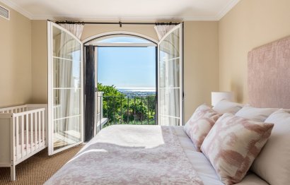 Resale - House - Detached Villa - Marbella - Nueva Andalucia