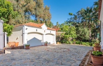 Resale - House - Detached Villa - Marbella - Nueva Andalucia