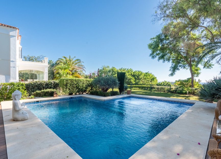 Resale - House - Detached Villa - Marbella - Nueva Andalucia