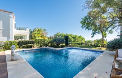 Resale - House - Detached Villa - Marbella - Nueva Andalucia