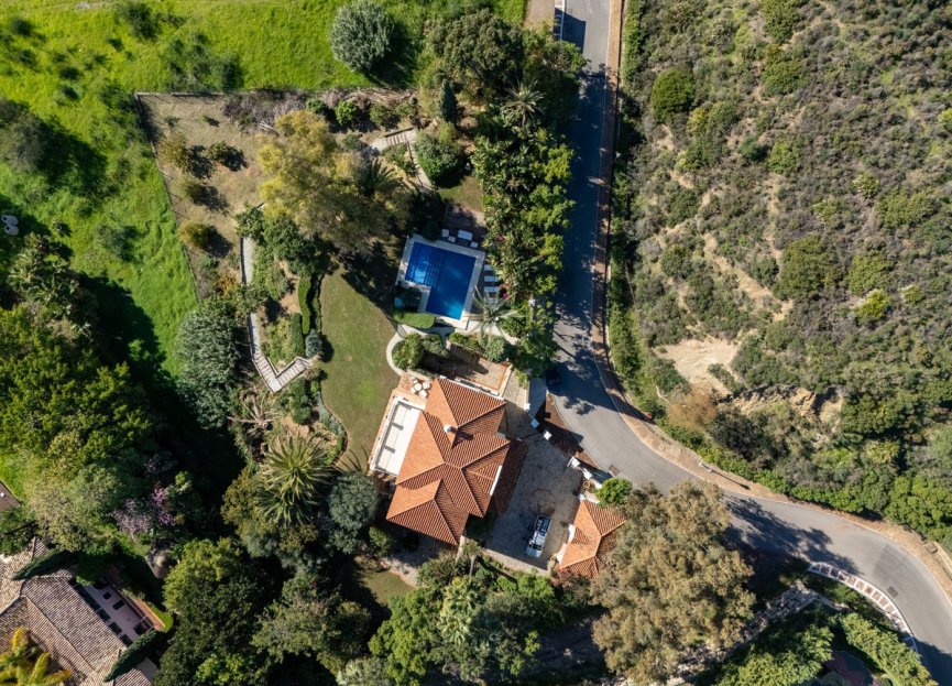 Resale - House - Detached Villa - Marbella - Nueva Andalucia