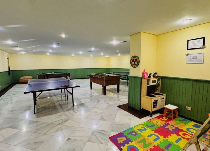 Resale - Apartment - Middle Floor Apartment - Marbella - Marbella Centro