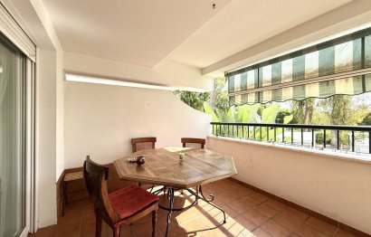 Resale - Ground floor apartment - Marbella - Guadalmina Baja