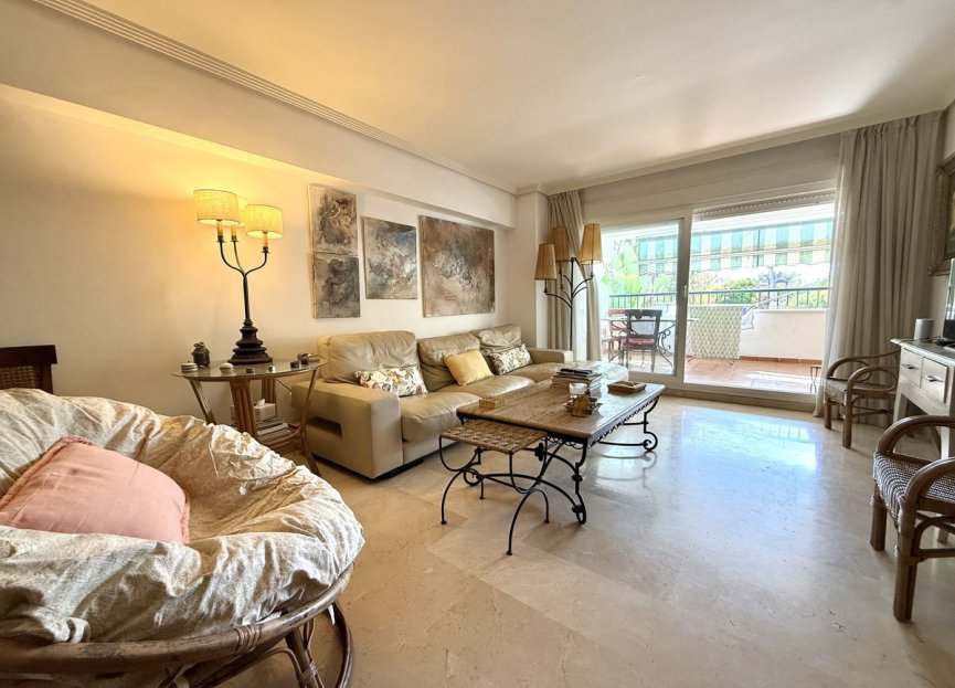 Resale - Ground floor apartment - Marbella - Guadalmina Baja