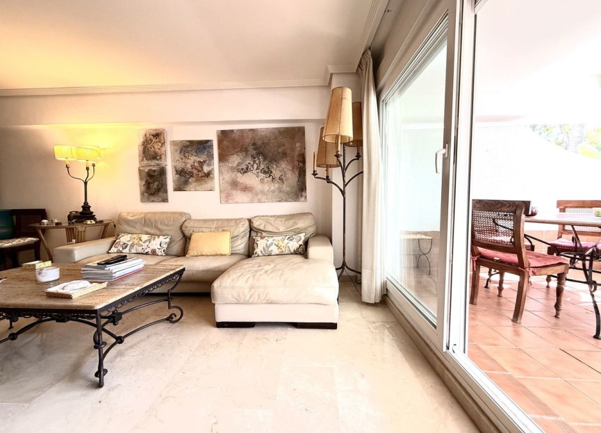 Resale - Ground floor apartment - Marbella - Guadalmina Baja