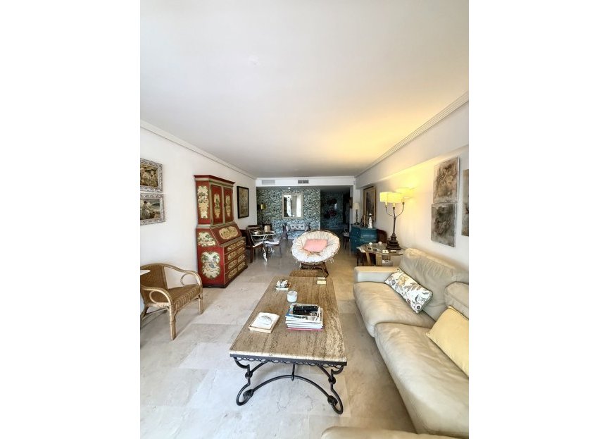 Resale - Ground floor apartment - Marbella - Guadalmina Baja