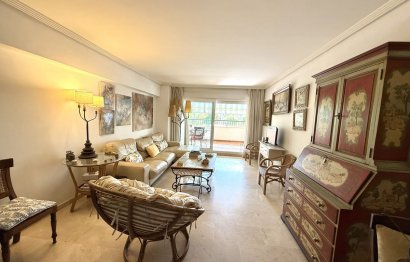 Resale - Ground floor apartment - Marbella - Guadalmina Baja